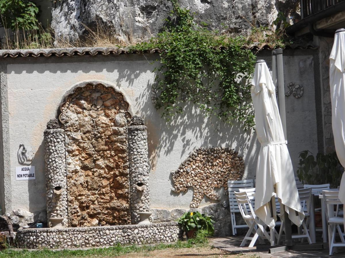 B&B La Tana Dell'Orso Villalago Ngoại thất bức ảnh