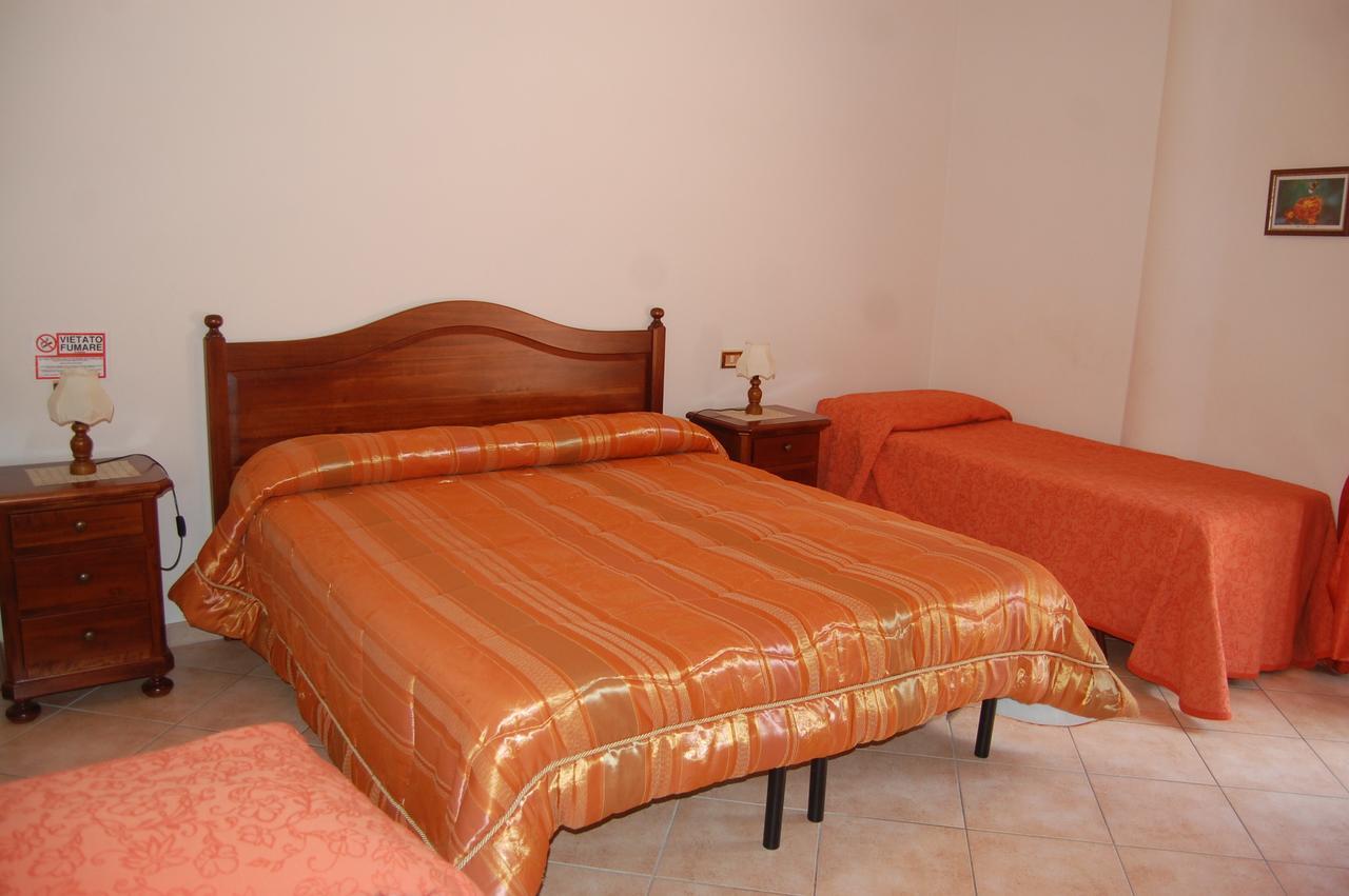 B&B La Tana Dell'Orso Villalago Ngoại thất bức ảnh
